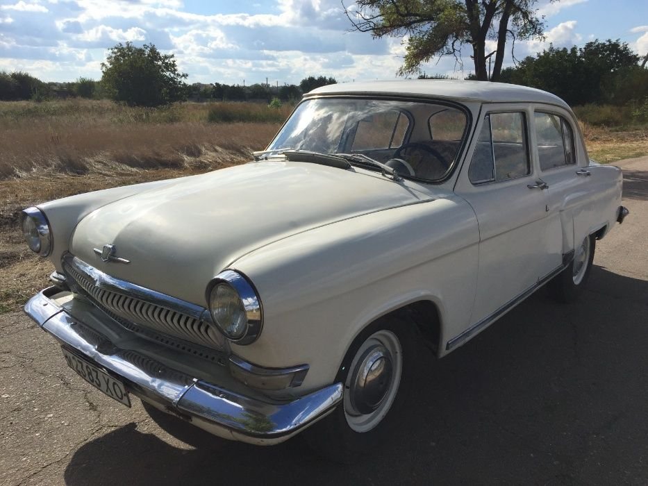 1970 Volga GAZ 21 1 1970 Volga GAZ 21 - Image 1