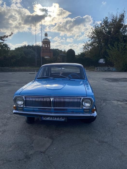 1974 Volga GAZ 24 1 1974 Volga GAZ 24 - Image 1